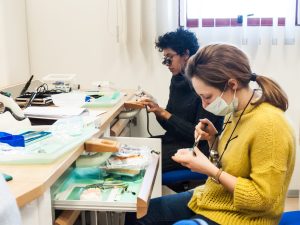 2016-02 Corso conservativa dott. Calabrese Dental Club