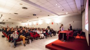 2016-04 Conf. Massima efficienza estetica con i materiali CAD CAM odt. Ponzio 2 Dental Club