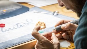 2019-10 Corso Press and paint lithium silicate Odt. Cavallo 2 Dental Club